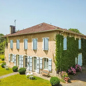 Bellevue 2*, Bayonne France