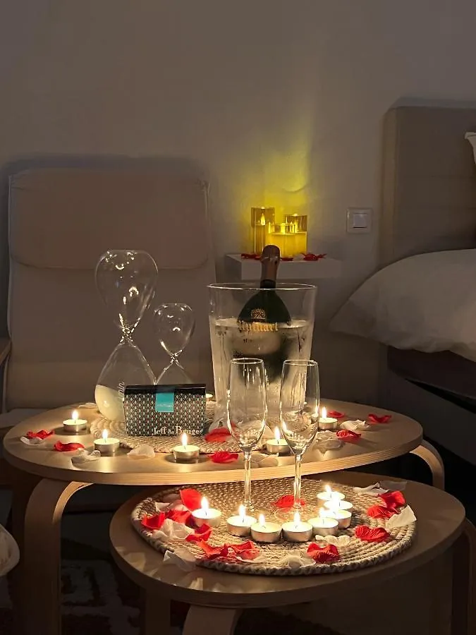 Bed & Breakfast Lovenest Marseille France