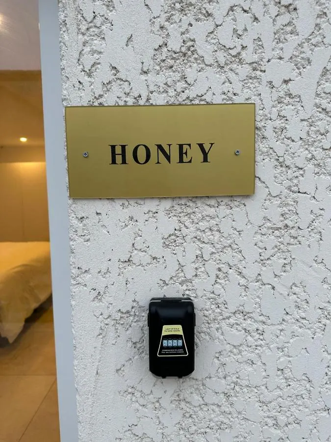 Bed & Breakfast Lovenest Marseille